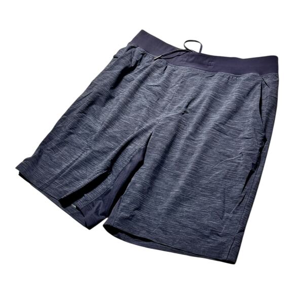 Lululemon T.H.E. Shorts in a heathered iron blue or navy men’s Large athletic - Picture 9 of 10